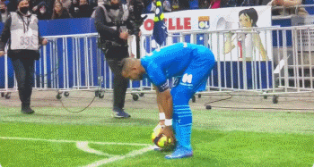 去贾府当体育总监？斯内德：如果联系我，我肯定会和他们谈谈（斯内德谈贾府体总传闻：只要联系我，就愿意商谈）