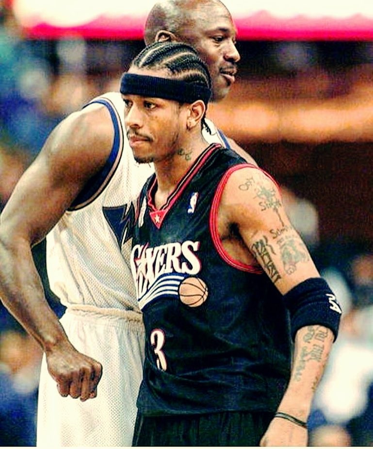 穆帅：当年我给了麦克托米奈生涯首秀，今天他给我他的球衣（穆里尼奥：昔日我让麦克托米奈完成处子秀，今日他将球衣相赠）