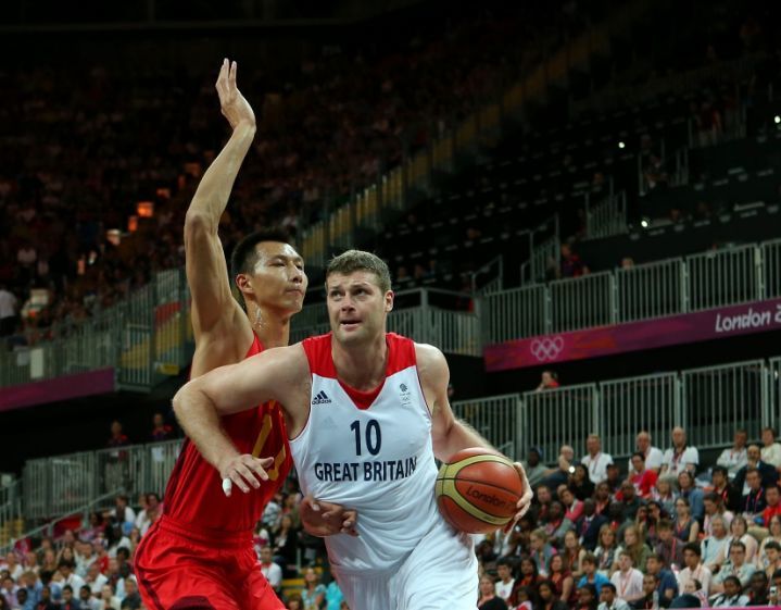 佩德里：我必须提高进球能力，我哥还给我定了赛季进球目标（佩德里谈自我提升：要提高得分效率，哥哥已为我设定赛季进球目标）