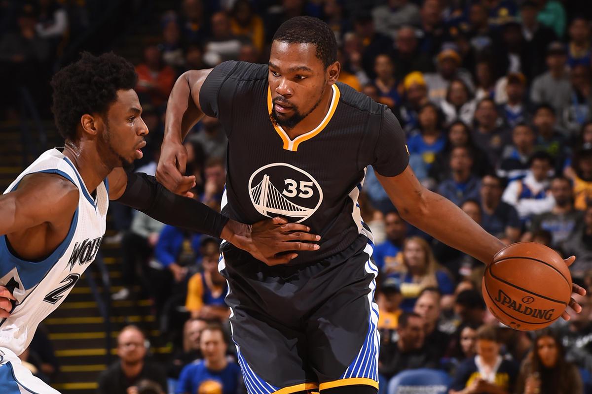 开拓者官宣从混音召回杨瀚森，明日战国王有望出战（开拓者官宣召回杨瀚森自混音队，明日对阵国王有望登场）