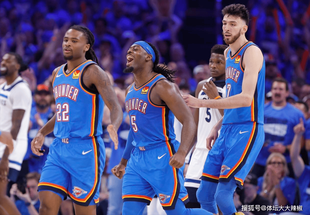 法尔克：拜仁计划明年夏天开启中国行，踢两场友谊赛（法尔克称拜仁计划明夏访华，安排两场热身赛）