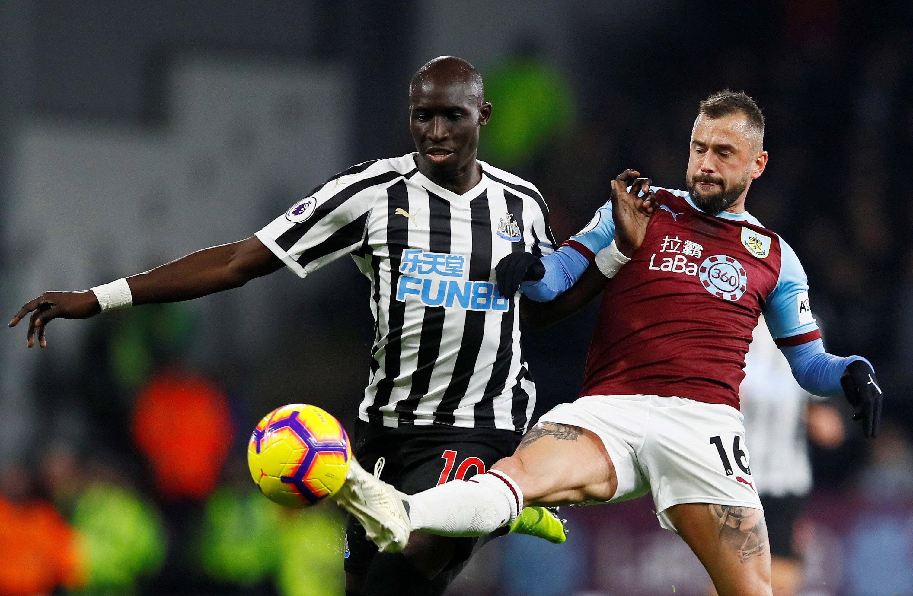 泰晤士报：竞标欧冠失败后，网飞考虑争夺部分英超转播权（泰晤士报：欧冠竞标失利后，网飞考虑竞逐英超部分转播权）